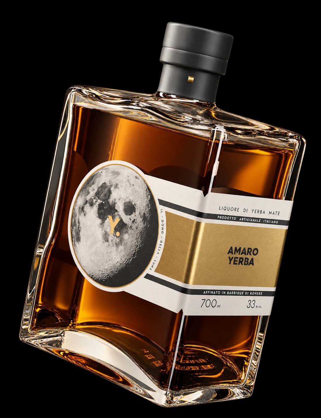 Amaro Yerba, bottiglia da 700 ml vista inclinata.